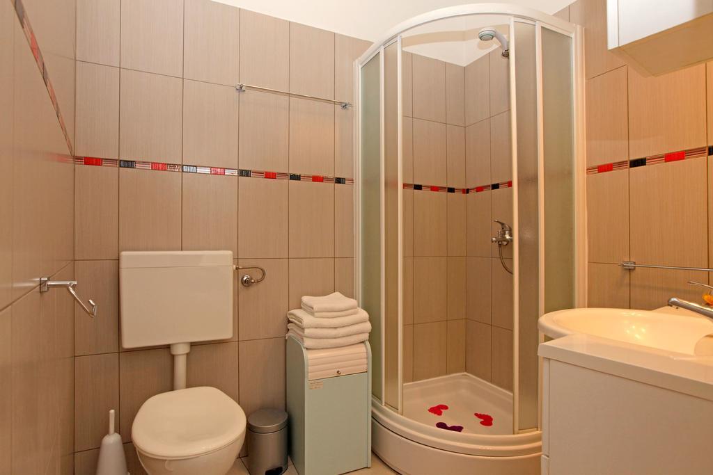 Guest House Kod Peskarije Вела-Лука Номер фото